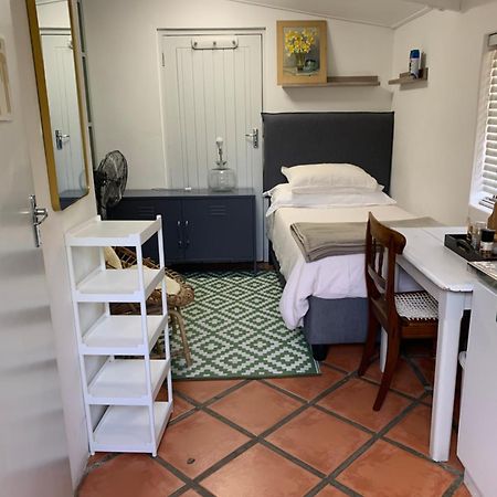 Appartement Just A Bed à Stellenbosch Extérieur photo
